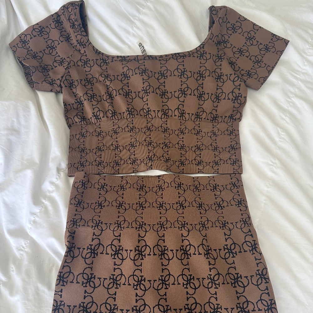 GUESS? Logomania Brown & Black Ribbed Active Set Size XS